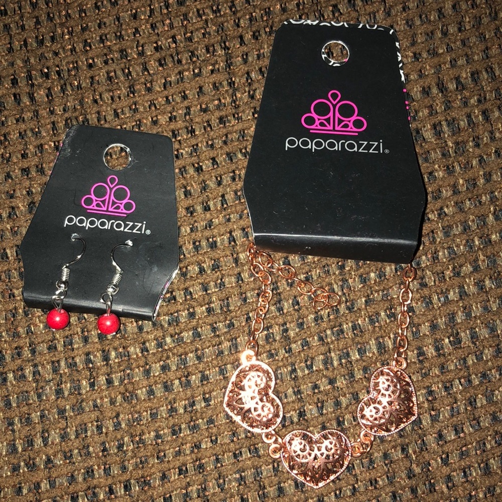 3 for $10 Paparazzi dangle earrings and Bracelet